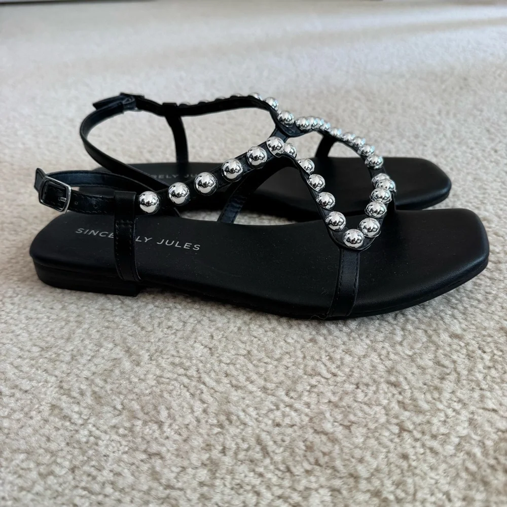 Sincerely Jules “Happiness” Silver Studded Black Flat Sandals Cushioned Size 9 - Picture 4 of 8